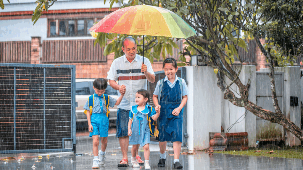 Lindungi Keluarga Dari Penyakit Musim Hujan Dengan FEV3R